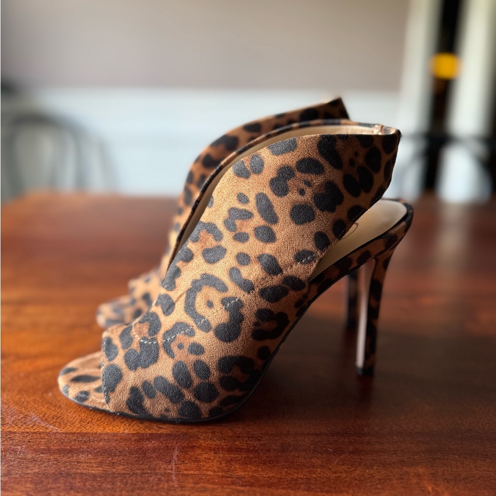 Jessica Simpson Peep Toe Heel Booties leopard cheetah print Javrey Womens 7